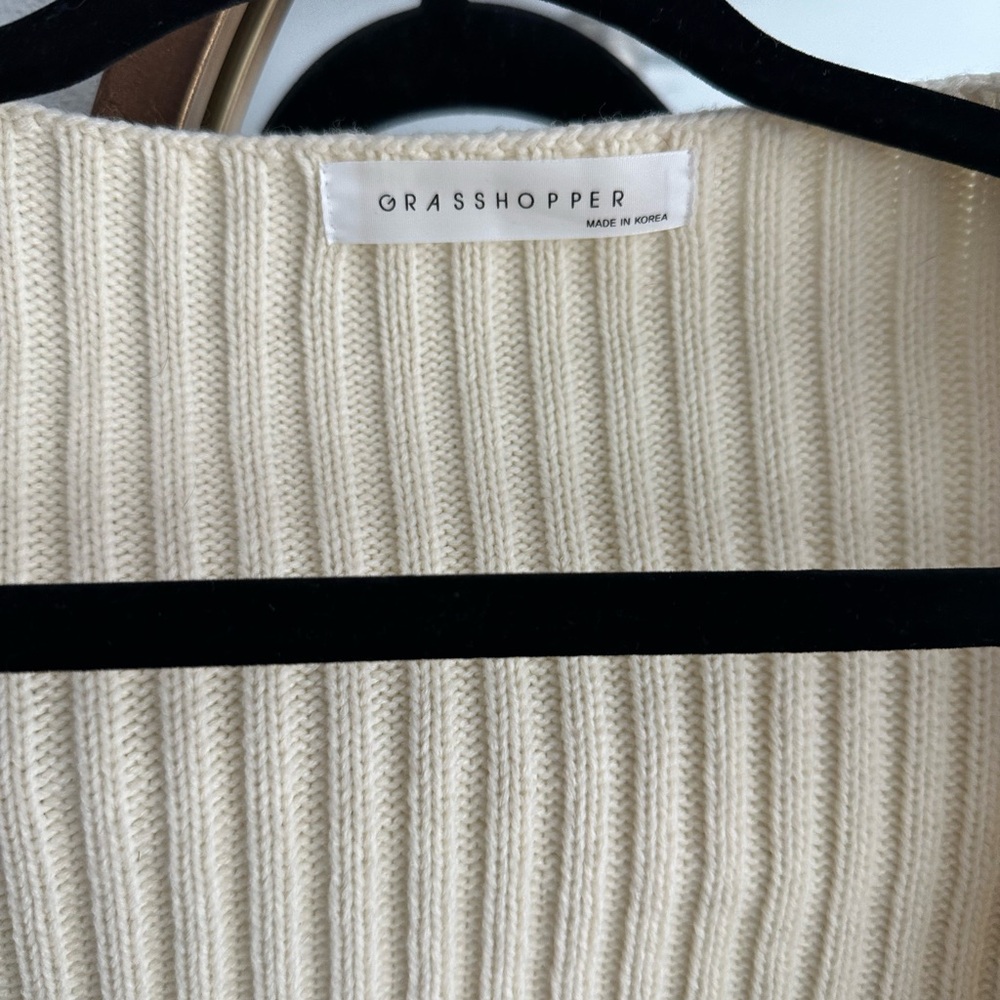 Grasshopper Dancer Sleeve Cropped Sweater - image 3